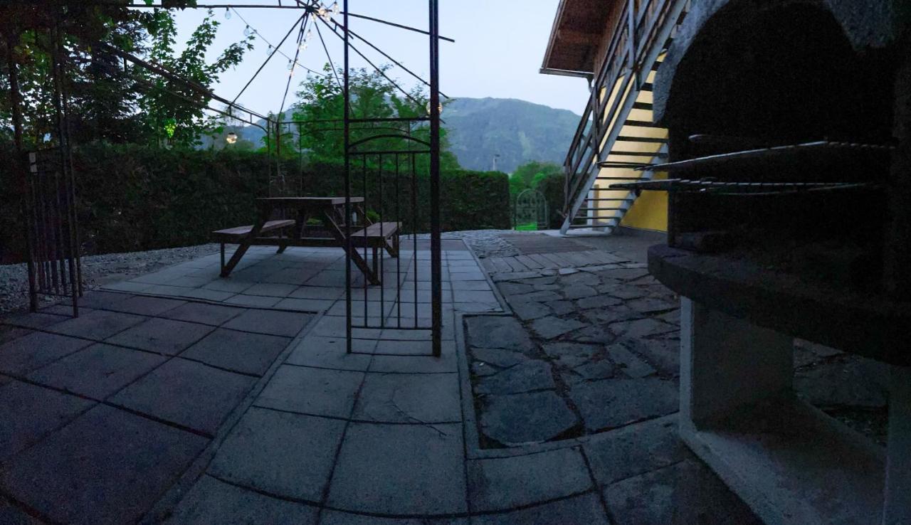 Lake View Lodges By We Rent, Summercard Included Zell am See Esterno foto